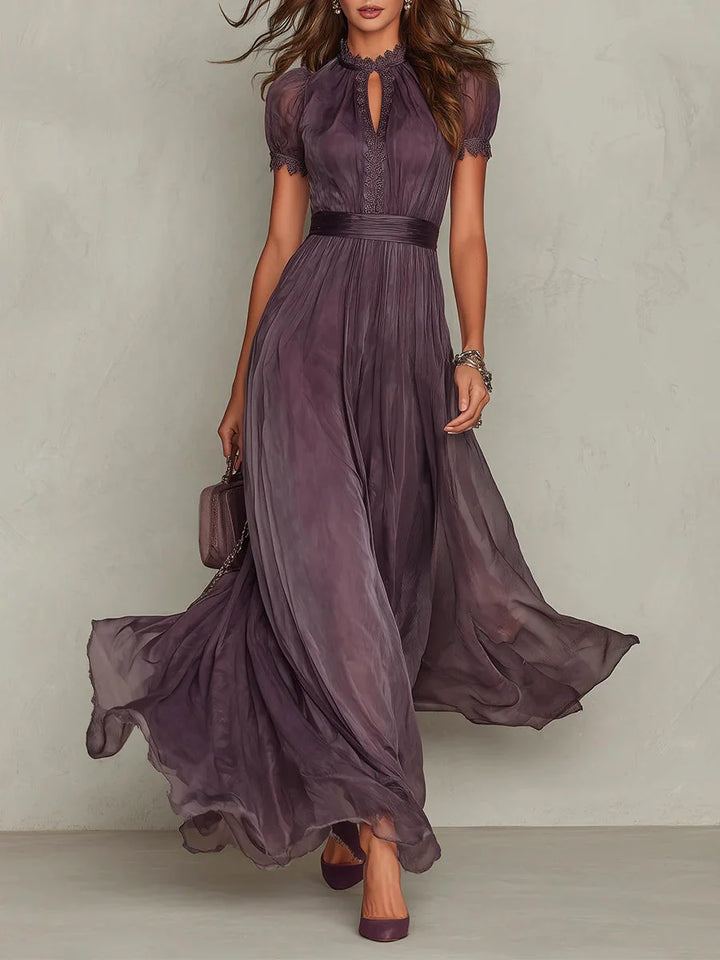 Elegantes Maxikleid mit sommerlichem Blumenmuster