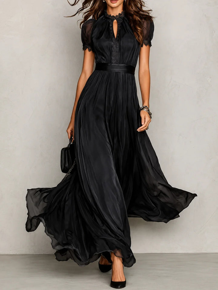 Elegantes Maxikleid mit sommerlichem Blumenmuster
