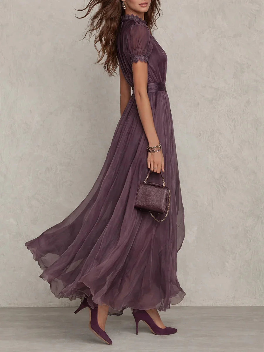 Elegantes Maxikleid mit sommerlichem Blumenmuster
