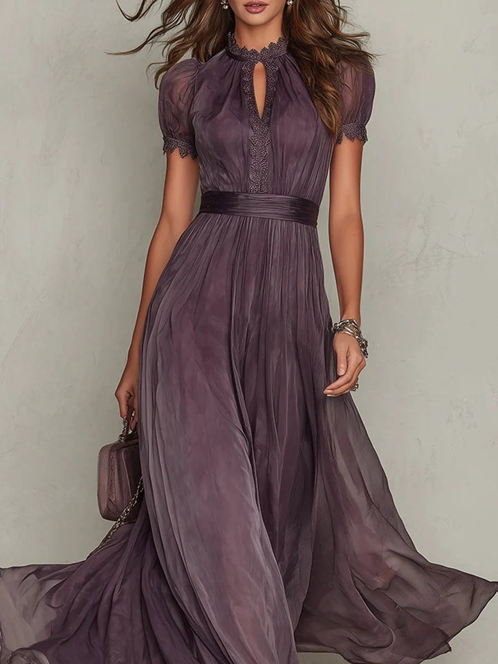 Elegantes Maxikleid mit sommerlichem Blumenmuster