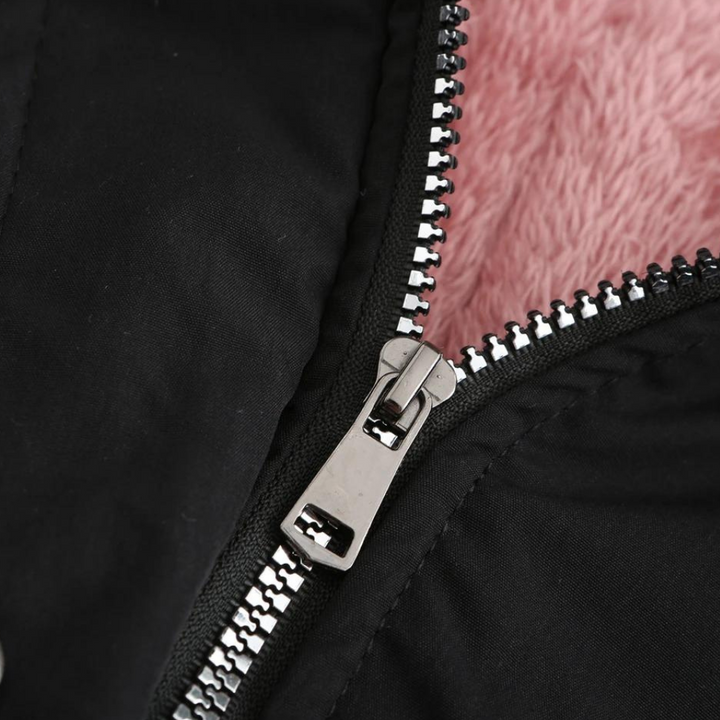 https://cdn.shopify.com/s/files/1/0750/0519/8393/files/C7950-Felicitas-detail_1.png?v=1758575724