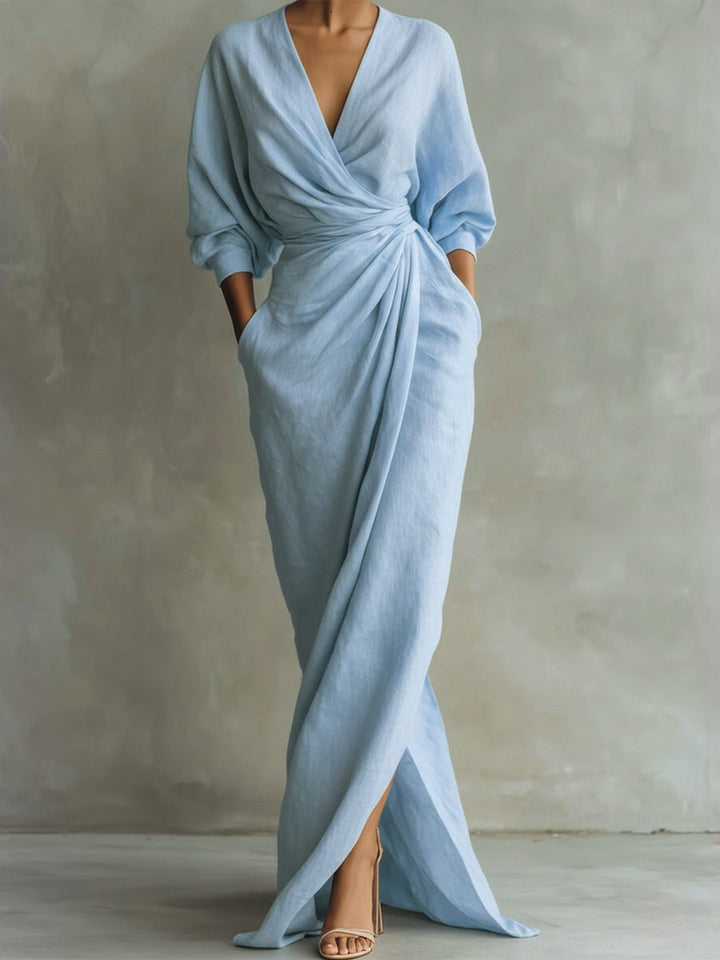Elegantes Freizeitkleid mit V-Ausschnitt aus atmungsaktivem Stoff