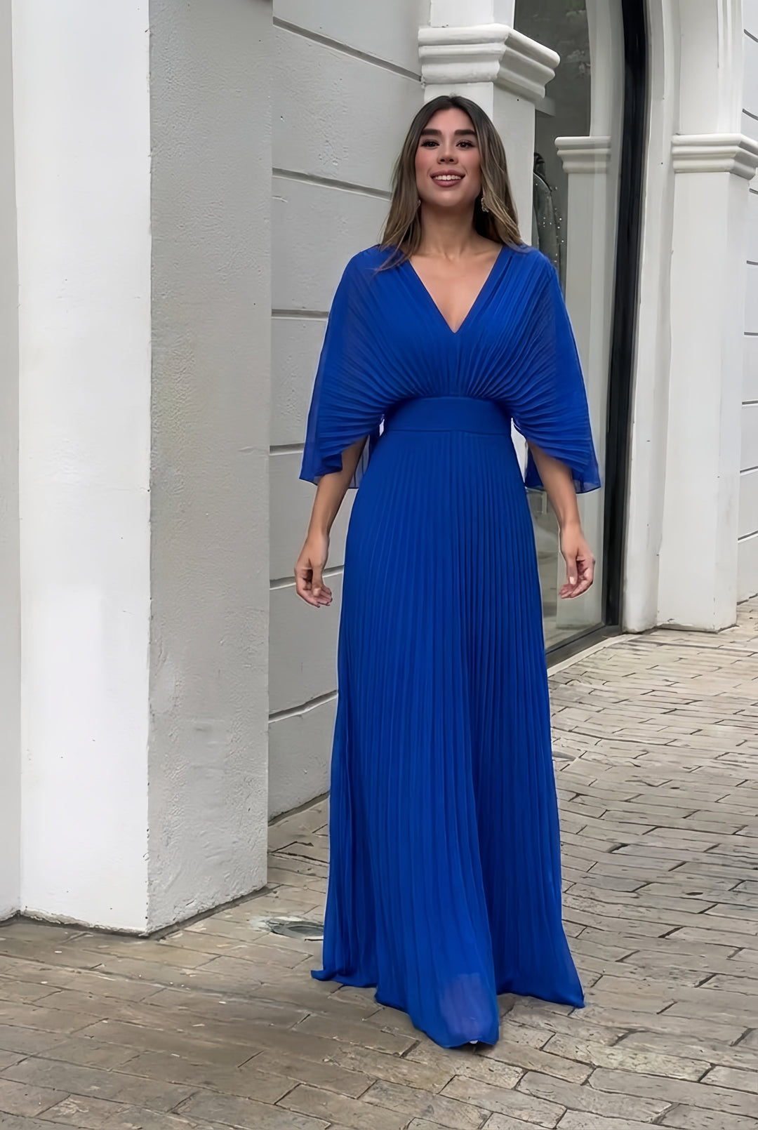 Stilvolles Kleid mit fließender Silhouette für Hochzeitsgäste