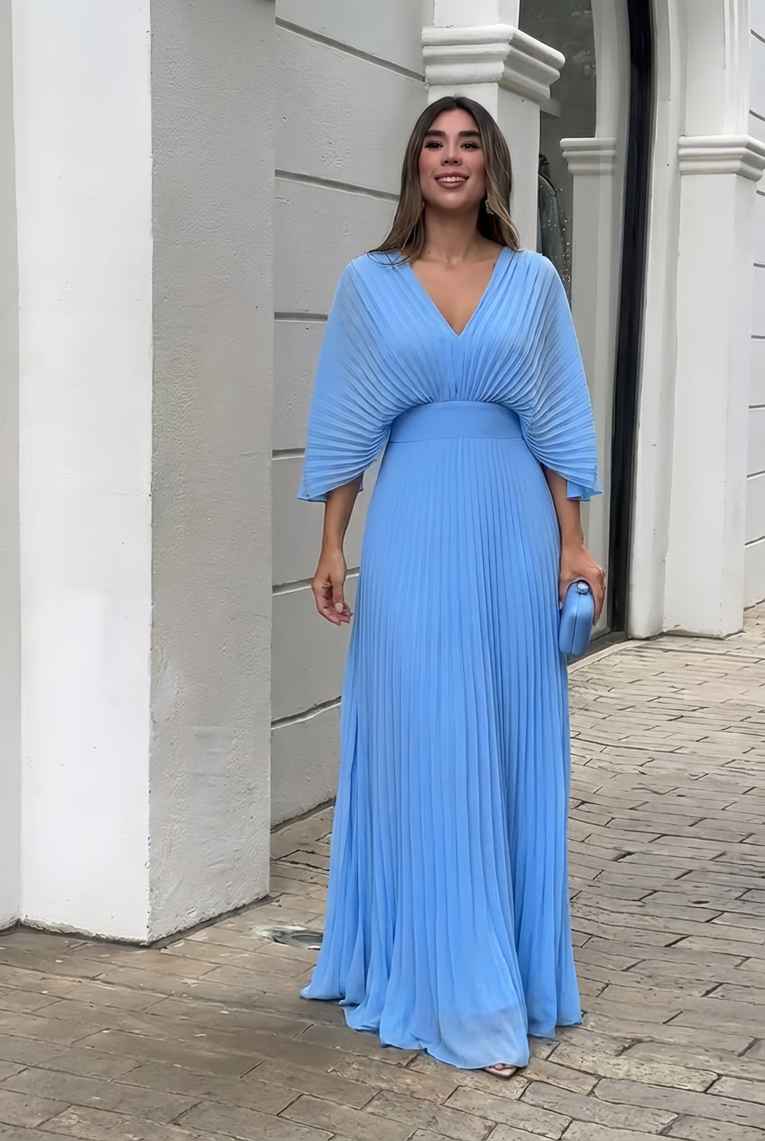 Stilvolles Kleid mit fließender Silhouette für Hochzeitsgäste
