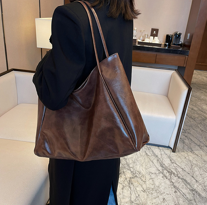 https://cdn.shopify.com/s/files/1/0750/0519/8393/files/c4dff5c8-10ac-4bc1-8a5e-7374f3eac980_34a3d29f-3417-4ed1-89ff-c58ee2615c30.png?v=1758575476