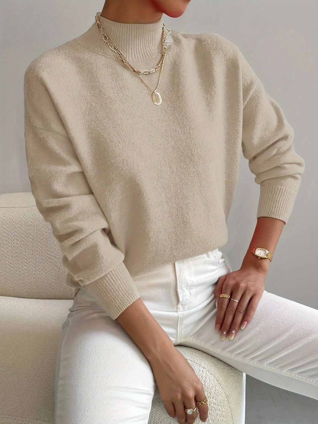 https://cdn.shopify.com/s/files/1/0750/0519/8393/files/maria-elegante-en-comfortabele-coltrui-3341250.jpg?v=1769031103