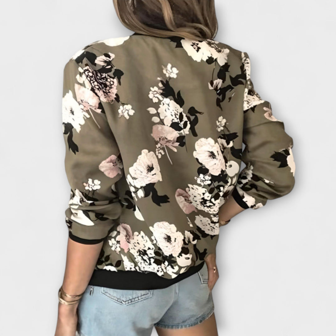 https://cdn.shopify.com/s/files/1/0750/0519/8393/files/pauline_4_800x800-Photoroom.jpg?v=1758575723