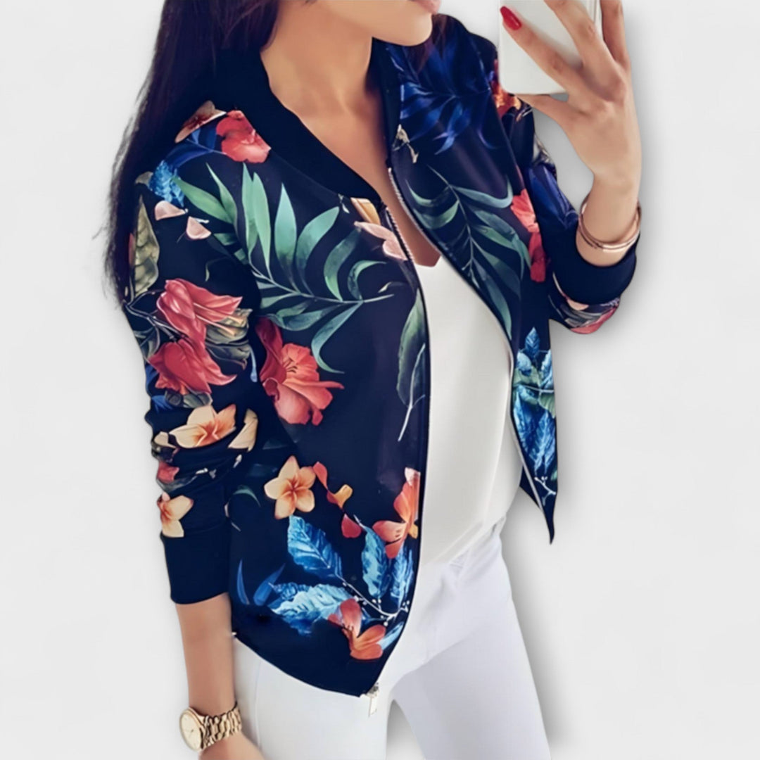 https://cdn.shopify.com/s/files/1/0750/0519/8393/files/pauline_800x800-Photoroom.jpg?v=1758575724