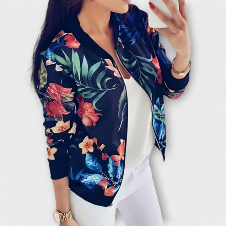 https://cdn.shopify.com/s/files/1/0750/0519/8393/files/pauline_800x800-Photoroom.jpg?v=1758575724